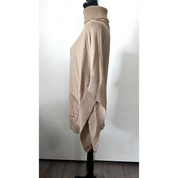 Women's Oversized Biege Pullover Poncho Wm's Sz S Old Money RT$135 - Picture 4 of 8